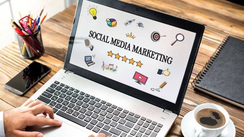Leveraging Social Media to Promote Your Airbnb Property
