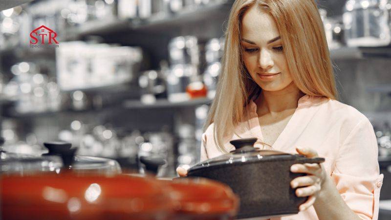 Guide to Selecting the Ideal Cookware Sets for Your Airbnb Kitchen
